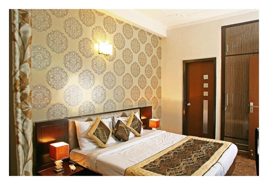 Evergreen 2Bhk Service Apartment Vasant Kunj Fortis Ilbs Нью-Дели Экстерьер фото